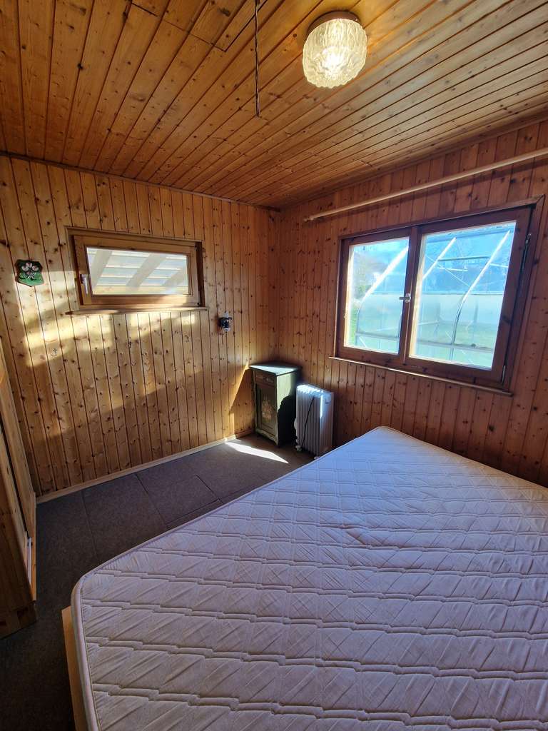 Immobilie in Neresheim - Charmanter Bungalow auf 871 m² Grundstück – modernisiert, Glasfaser und ruhige Lage in Kösingen! - Bild 0