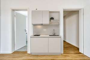 Erstbezug nach Sanierung: helles 1-Zimmer-Dachgeschossapartment in Bremerhaven – Die vollständige Adresse der Immobilie erhältst du vom Anbieter., 27570 Geestemünde, Bremerhaven – Vorschaubild 3