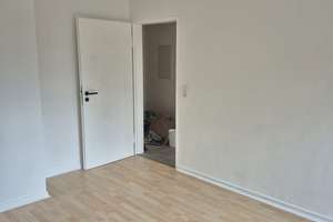 Schönfelder Straße - 2.OG - helle 2 Zimmer, Einbauküche, sofort verfügbar – Die vollständige Adresse der Immobilie erhältst du vom Anbieter., 34121 Wehlheiden, Kassel – Vorschaubild 12