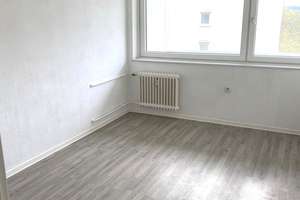 Bezugsfrei. Frisch renoviert. Bereit. / Available now. Renovated. Ready for you. – Weidenstraße 9, 59872 Meschede – Vorschaubild 7