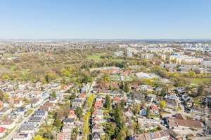 Stilvolle Doppelhaushälfte nahe Ostpark mit eingewachsenem Garten und ausgebautem Dachgeschoss – Die vollständige Adresse der Immobilie erhältst du vom Anbieter., 81735 Ramersdorf, München – Vorschaubild 21