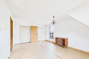 Viel Grundstück, viele Möglichkeiten: Einfamilienhaus in Weiden mit ca. 1.002 m² Grundstück – 92637 Rehbühl, Weiden in der Oberpfalz – Vorschaubild 10