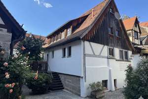 Charmantes Fachwerkhaus im Ensembleschutz mit moderner Wohnqualität in Altdorf bei Nürnberg