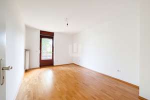 WINDISCH IMMOBILIEN - große Doppelhaushälfte mit gepflegtem Garten in ruhiger Lage von Gröbenzell – Die vollständige Adresse der Immobilie erhältst du vom Anbieter., 82194 Gröbenzell – Vorschaubild 15