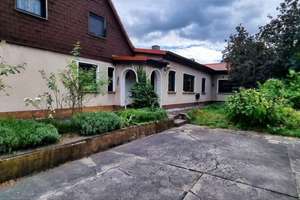 Doppelhaus mit großem Garten, Pool und 6 Wohnräumen – 4289 Meusdorf, Leipzig – Vorschaubild 2