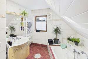 ***Wohnhaus mit zwei Gebäudeteilen in Obersuhl zu verkaufen*** – Die vollständige Adresse der Immobilie erhältst du vom Anbieter., 36208 Wildeck – Vorschaubild 15
