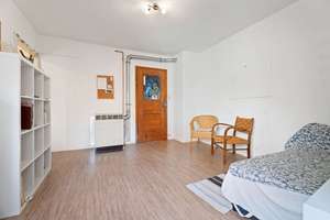 Charmante Altbau-Dachwohnung im Stuttgarter Westen – 3 Zimmer zum Selbstgestalten – Die vollständige Adresse der Immobilie erhältst du vom Anbieter., 70193 Vogelsang, Stuttgart – Vorschaubild 9