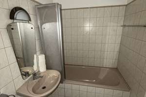 KHALIL WAKED IMMOBILIEN! Top Lage in München- 3 Zimmer Erdgeschoss Wohnung mit Terrasse. – Stolzingstraße 4, 81927 Englschalking, München – Vorschaubild 11