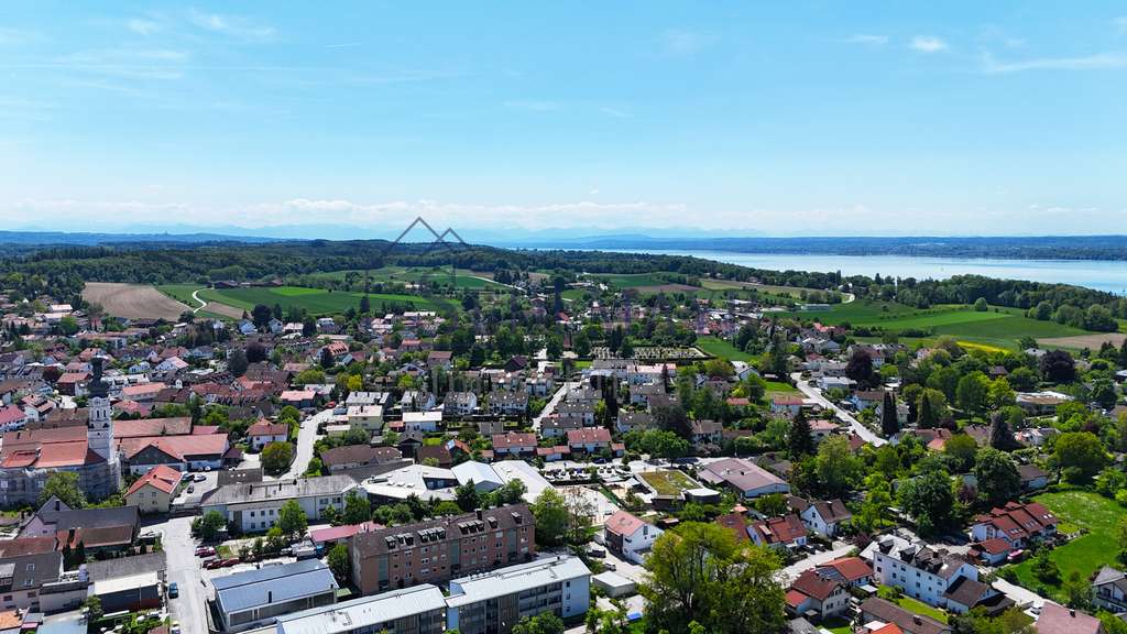 Immobilie in Inning am Ammersee - VERKAUF: Traumhafte Galeriewohnung in ruhiger Lage von Inning am Ammersee! - Bild 0