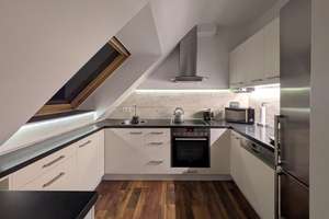 105m² klimatisierte Dachgeschosswohnung in Berlin-Friedenau – Die vollständige Adresse der Immobilie erhältst du vom Anbieter., 12161 Friedenau, Berlin – Vorschaubild 5
