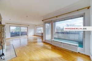 IMMOBERLIN.DE - Familienfreundliche Wohnung mit 2 ruhigen Loggien und Kaminofen