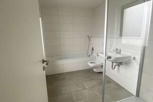 Schöne,helle, Erdgeschosswohnung mit großer Terrasse, EKB, 2x Bäder, Kellerraum – Tunnelstraße 2, 70469 Bahnhof Feuerbach, Stuttgart – Vorschaubild 8