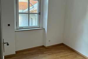2,5-Zimmer Wohnung in Regensburg Innenstadt – Die vollständige Adresse der Immobilie erhältst du vom Anbieter., 93047 Innenstadt, Regensburg – Vorschaubild 4