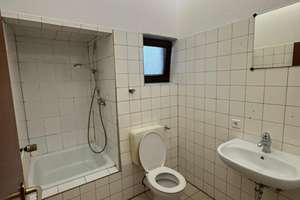 Helle 1-Zimmer-Erdgeschosswohnung (30 m²) – frisch renoviert, zentrale Lage – Die vollständige Adresse der Immobilie erhältst du vom Anbieter., 41236 Heyden, Mönchengladbach – Vorschaubild 1