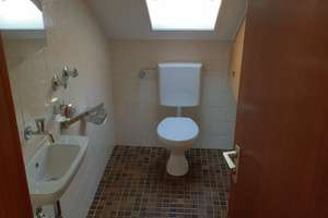 Exklusive 2,5-Zimmer-DG-Wohnung mit Balkon und Einbauküche in Stuttgart – Die vollständige Adresse der Immobilie erhältst du vom Anbieter., 70374 Muckensturm, Stuttgart – Vorschaubild 8