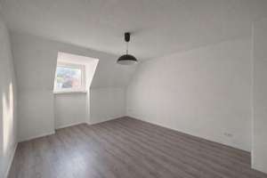 Erstbezug nach Renovierung - Zwei Schlafzimmer - 5 Minuten vom Stadtzentrum – Hochstr. 18, 58095 Mittelstadt, Hagen – Vorschaubild 6