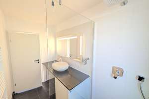 PROVISIONSFREI | Erstbezug nach Modernisierung: Penthouse Wohnung inkl. Tiefgaragenstellplatz – Saseler Chaussee 4a, 22391 Wellingsbüttel, Hamburg – Vorschaubild 10