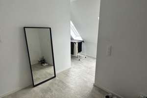 Möblierte 2,5 Zimmer Maisonetten Wohnung  – Baumgartenweg 10, 72764 Reutlingen-Mitte, Reutlingen – Vorschaubild 3