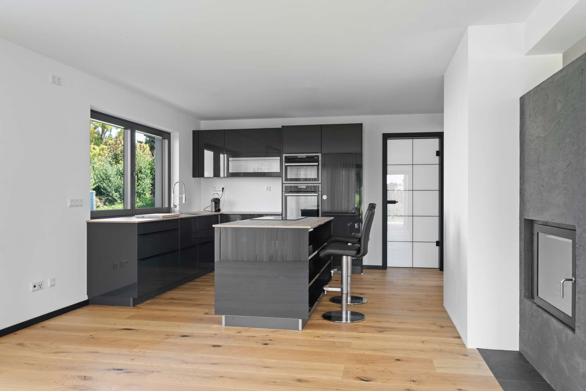 Immobilie in Rotthalmünster - Neuerbaute Landhausvilla für 1 - 2 Familien mit exklusiver Ausstattung in erhöhter und ruhigen Lage - Bild 4