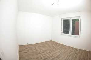 EINE SCHÖNE ECKE : Freistehendes Dreifamilienhaus mit Potenzial - Duisburg Aldenrade - von Privat – Heinestraße 30, 47179 Duisburg – Vorschaubild 6