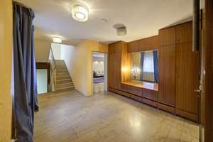 Seltene Gelegenheit – Flachdach Architektenhaus in ruhiger Lage in Nürnberg Laufamholz – Die vollständige Adresse der Immobilie erhältst du vom Anbieter., 90482 Laufamholz, Nürnberg – Vorschaubild 4