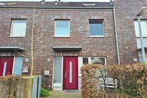 "Raumwunder" für die Großfamilie - 6-Zimmer-Stadthaus in bester + ruhiger Lage von Duvenstedt! – Die vollständige Adresse der Immobilie erhältst du vom Anbieter., 22397 Duvenstedt, Hamburg – Vorschaubild 2