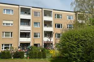Gepflegte 3-Zimmer-Wohnung mit Balkon und Einbauküche im ENGLISCHEN VIERTEL ( anfang Weding) – Londonerstr. 48, 13349 Wedding, Berlin – Vorschaubild 2