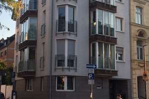 Außergewöhnliches Stadthaus mit 183 qm Wohnfläche und kleinem Garten in Südlage