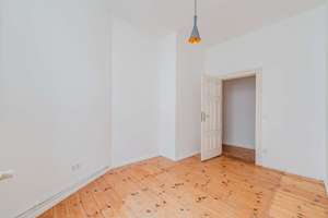 Rückzugsort im Szenekiez – helle 2-Zimmer-Wohnung mit Altbaucharakter – Schreinerstraße 24, 10247 Friedrichshain, Berlin – Vorschaubild 6
