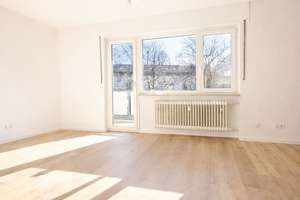 7465 - Erstbezug nach Sanierung! 3-Zimmerwohnung mit Balkon und Garage (optional)! – Die vollständige Adresse der Immobilie erhältst du vom Anbieter., 76185 Grünwinkel, Karlsruhe – Vorschaubild 1