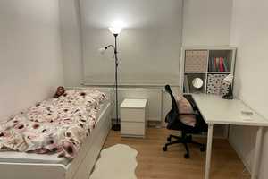 1-Zimmer Studentenwohnung in einer 2er Mädchen-WG  – Aachen – Vorschaubild 2