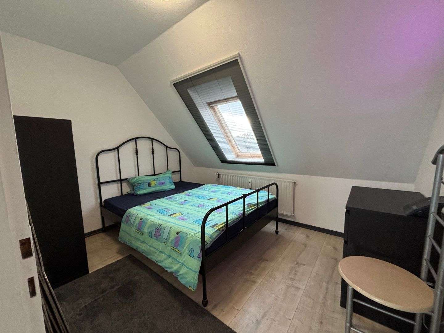 Immobilie in Tangstedt - Charmante 1,5-Zimmer-Dachgeschosswohnung mit viel Licht und Blick ins Grüne in Tangstedt - Bild 2