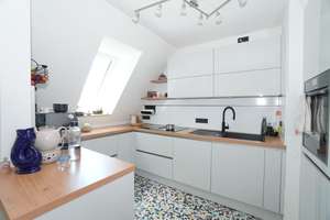 Außergewöhnliche Maisonette-Wohnung direkt am Schloßpark – Die vollständige Adresse der Immobilie erhältst du vom Anbieter., 90475 Fischbach, Nürnberg – Vorschaubild 5