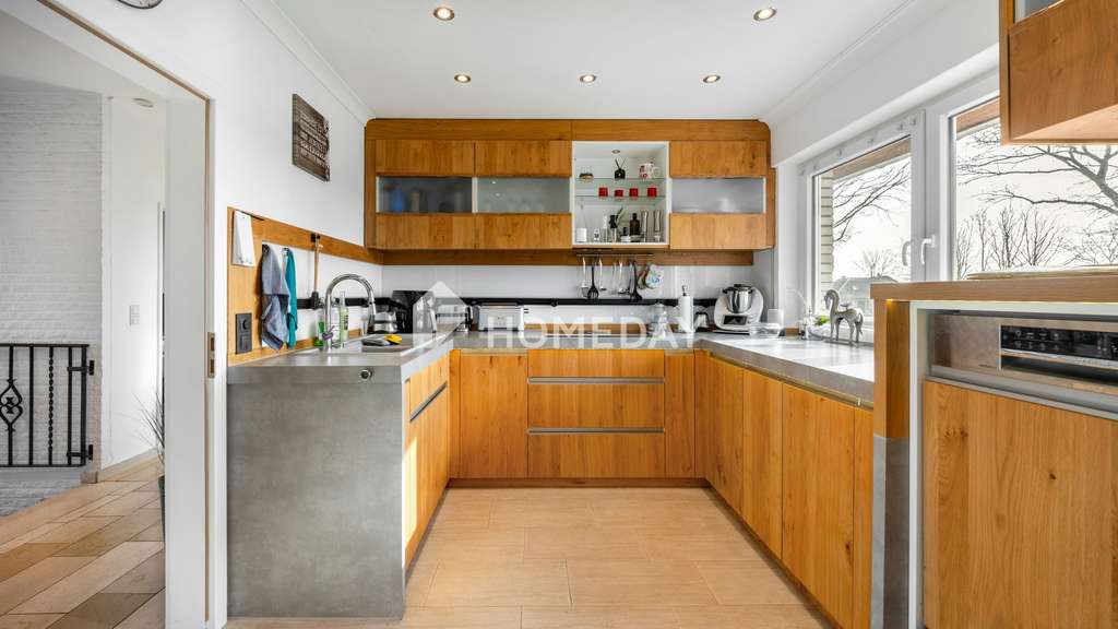 Immobilie in Lastrup - Stilvoll modernisiertes Einfamilienhaus mit großzügigem Garten, Terrassen und Solaranlage - Bild 4