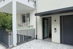 Sehr beliebt in der Wiehre: attraktive 4 Zimmer, 2 Balkone und ein Garagenstellplatz direkt am Haus – 79102 Oberwiehre, Freiburg im Breisgau – Vorschaubild 3