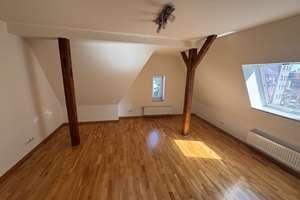 Wohnen mit Charakter: 2-Zimmer-Dachgeschosswohnung am Wittelsbacher Park – Die vollständige Adresse der Immobilie erhältst du vom Anbieter., 86159 Antonsviertel, Augsburg – Vorschaubild 4