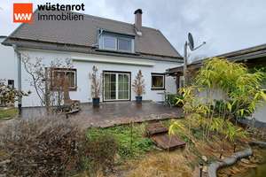 Älteres Einfamilienhaus mit eingewachsenem Grundstück in Trudering – Die vollständige Adresse der Immobilie erhältst du vom Anbieter., 81825 Waldtrudering, München – Vorschaubild 2