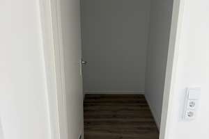 Erstbezug nach Renovierung - Helle 2-ZKB-Wohnung in Mannheim-Neckarau – Belfortstraße 55, 68199 Neckarau, Mannheim – Vorschaubild 4