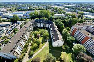 HELLE GERÄUMIGE 3 ZKB MIT HERRLICHEM WEITBLICK ÜBER AUGSBURG! ZUM SELBSTBEZUG ODER ZUR KAPITALANLAGE – Die vollständige Adresse der Immobilie erhältst du vom Anbieter., 86167 Lechhausen-Ost, Augsburg – Vorschaubild 20