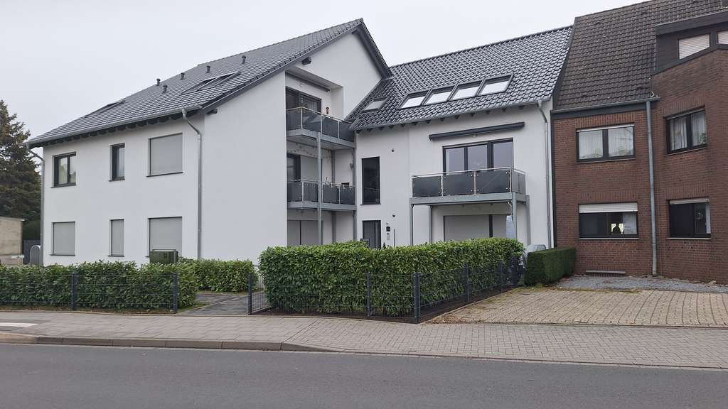 Provisionsfrei 4-Zimmer Erdgeschosswohnung in 52249 Eschweiler-Dürwiß zu verkaufen