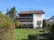 Freistehendes 3-Familienhaus + Einliegerwohnung in Halbhöhenlage (ca.700 m² Grundstück, 2 Garagen)
