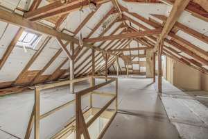 Bremen-Oberneuland: großzügiges freist. Einfamilienhaus mit 5 Zimmern, großem Grundstück und Garage – Die vollständige Adresse der Immobilie erhältst du vom Anbieter., 28355 Oberneuland, Bremen – Vorschaubild 21