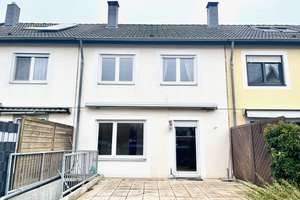 Gepflegtes Reihenmittelhaus mit Dach•Ausbaupotenzial • Terrasse • Garten • Garage • Hechtsheim – Die vollständige Adresse der Immobilie erhältst du vom Anbieter., 55129 Hechtsheim, Mainz – Vorschaubild 3