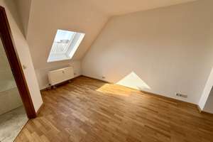 Charmante Dachgeschosswohnung mit Terrasse im beliebten Malplaquetkiez – Malplaquetstraße 35, 13347 Wedding, Berlin – Vorschaubild 3