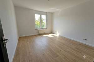 Frisch renoviert: Helle 3-Zimmer-Wohnung mit Balkon mit Top-Verkehrsanbindung in ruhiger Lage – Franz-Mehring-Straße 5, 4157 Gohlis-Mitte, Leipzig – Vorschaubild 4