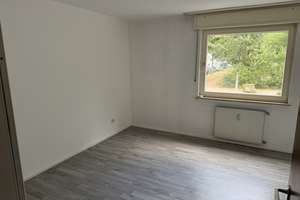Stilvolle, modernisierte 3-Zimmer-Erdgeschosswohnung mit Balkon in Gelsenkirchen – Breslauer Straße 12, 45881 Schalke, Gelsenkirchen – Vorschaubild 8