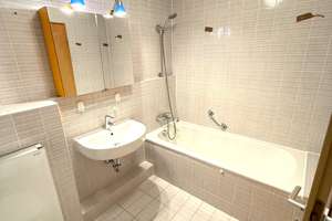 Tolle 4 Zimmerwohnung mit Balkon – Die vollständige Adresse der Immobilie erhältst du vom Anbieter., 81739 Altperlach, München – Vorschaubild 9