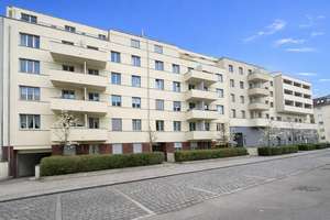 Stilvolle 2-Zimmer-Wohnung mit Balkon, Fußbodenheizung und Aufzug – Die vollständige Adresse der Immobilie erhältst du vom Anbieter., 12167 Steglitz, Berlin – Vorschaubild 2
