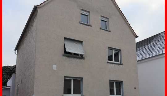 Bild von Zweifamilienhaus zur Kernsanierung