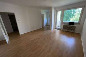 Balkonwohnung mit 3 Zimmern im 3. Obergeschoss in Bremen-Vahr – Kurt-Schumacher-Allee 38, 28327 Neue Vahr Südost, Bremen – Vorschaubild 7